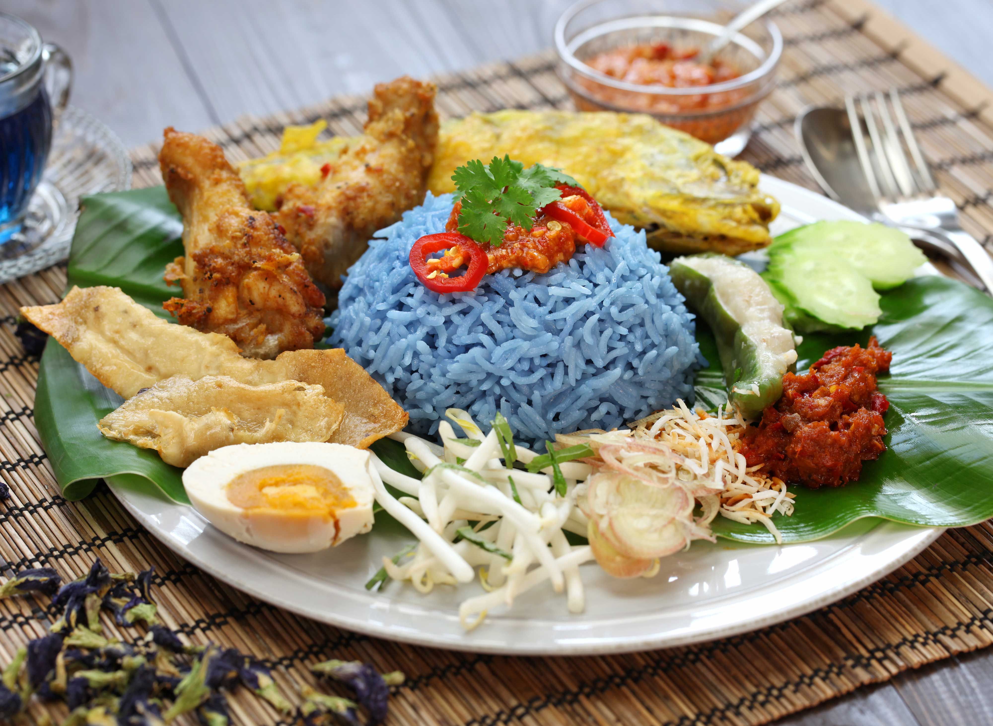 Nasi Kerabu 3 Beradik Menu And Delivery In Pasir Puteh Foodpanda