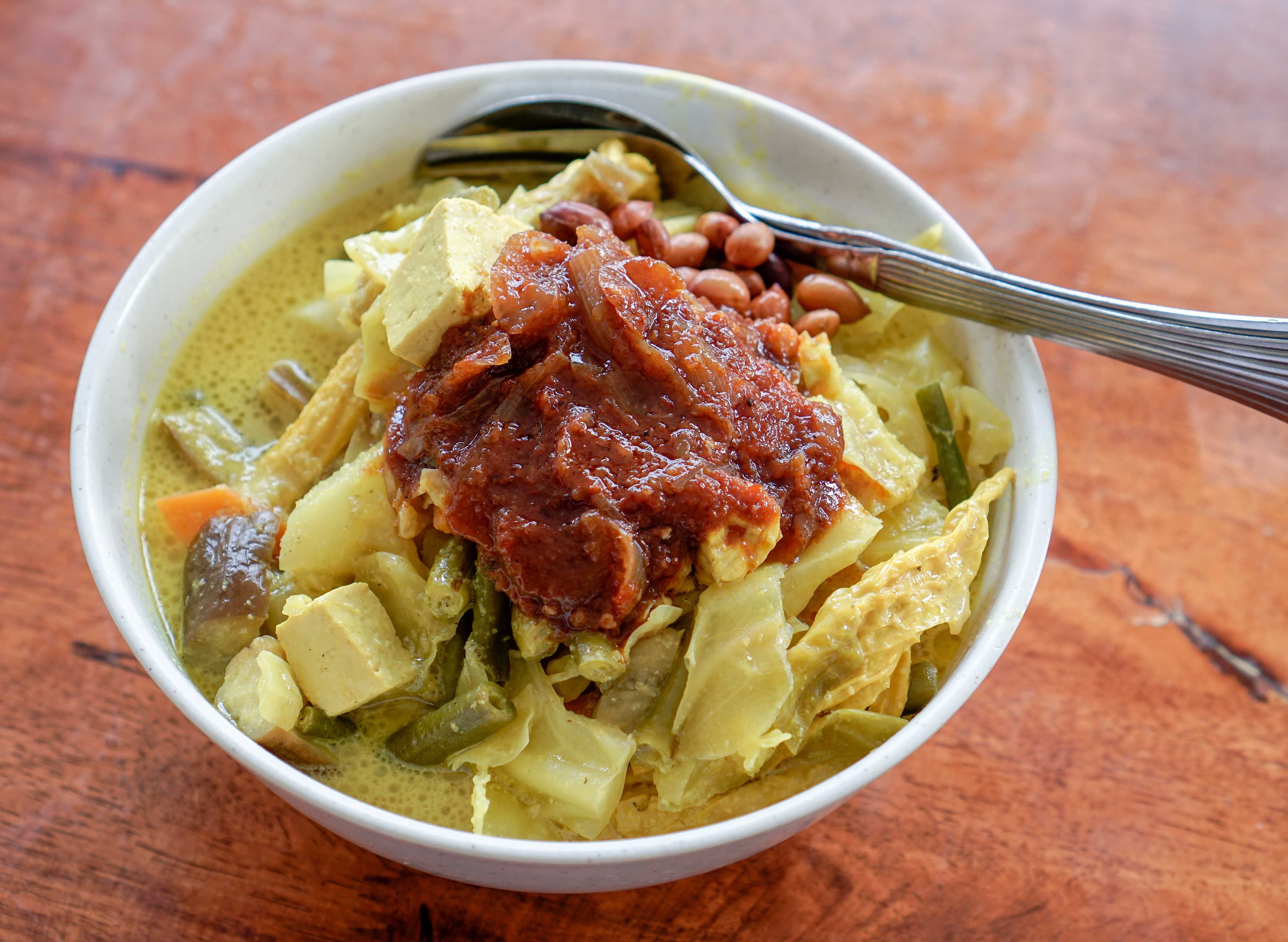 Soto And Lontong Mydin Usj Menu And Delivery In Subang Jaya Foodpanda