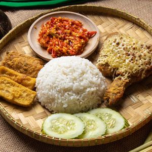 Warong Geprek (Puncak Alam) | Food Delivery from foodpanda