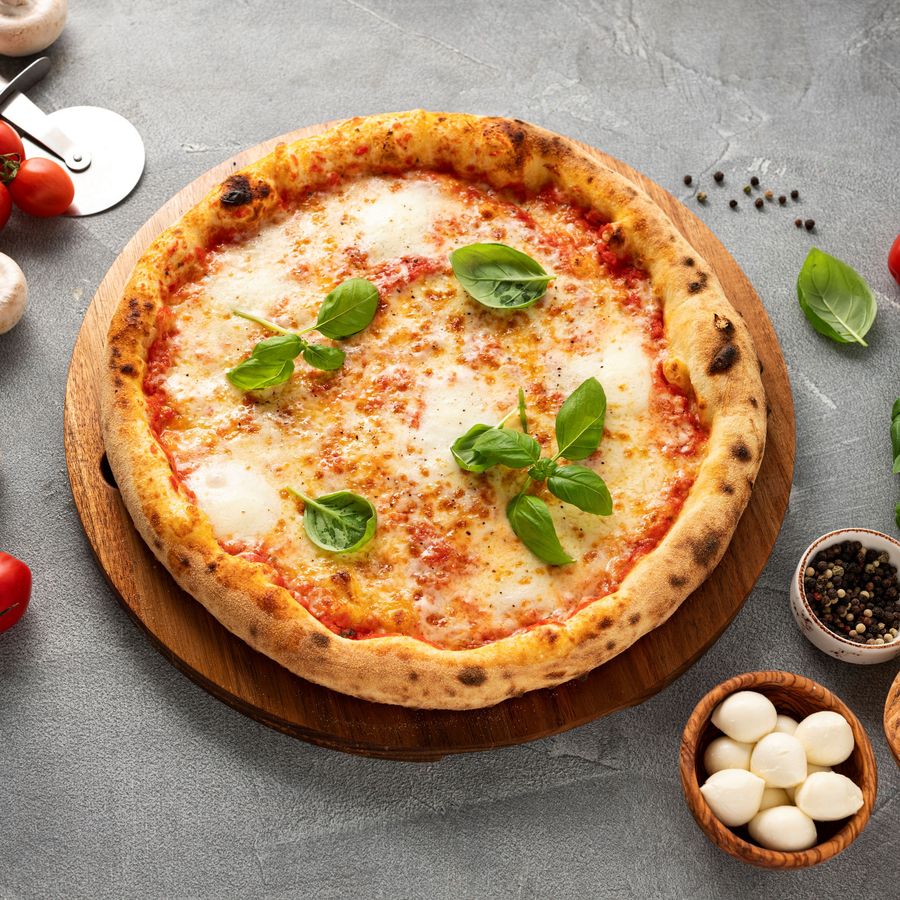 Capricorn Pizza - Sandefjord - foodora delivery, menu