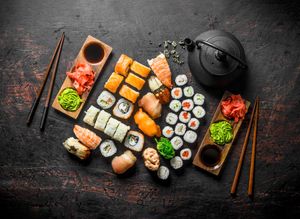 Lilly's Sushi & Wok