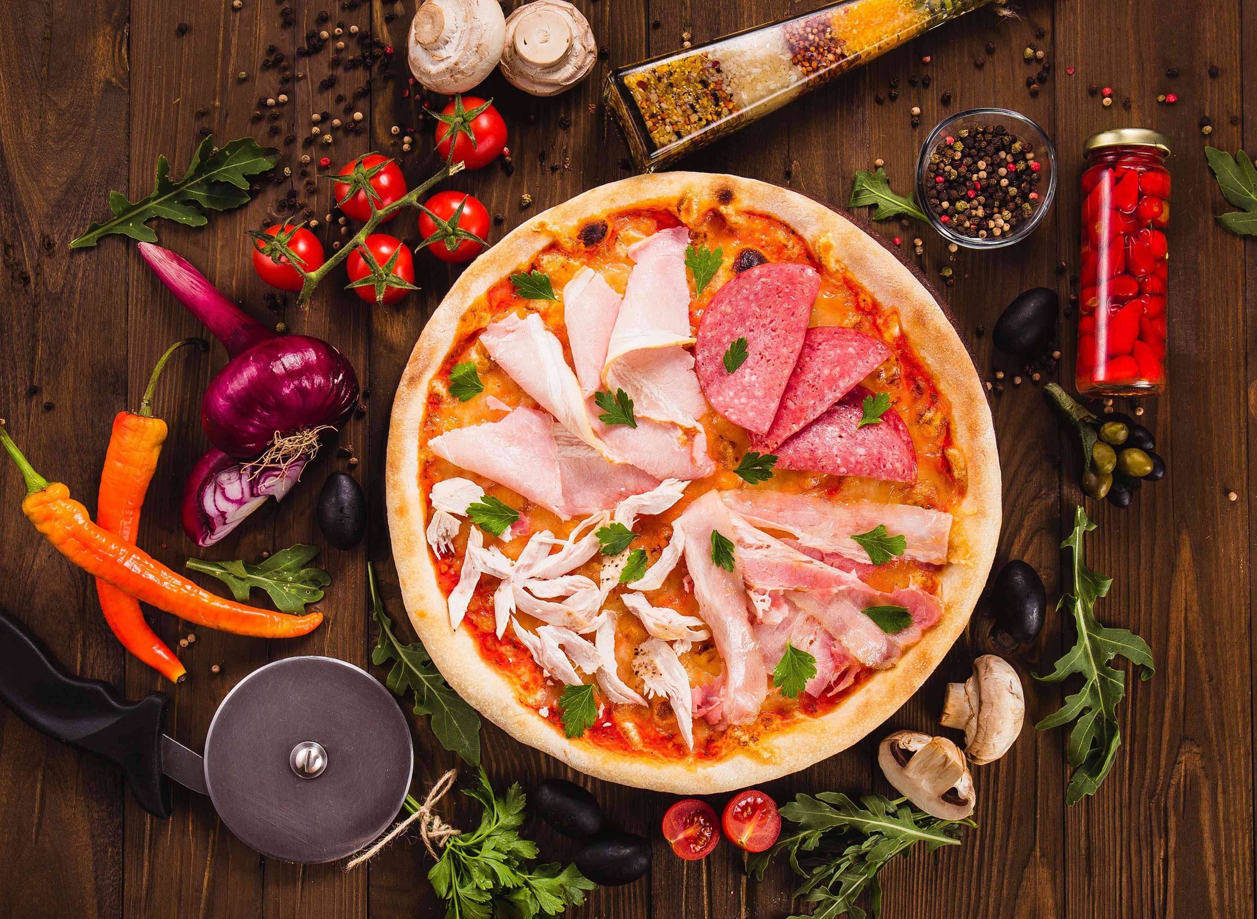 Pizzeria Napolis meny - Beställ online i Norrköping | foodora