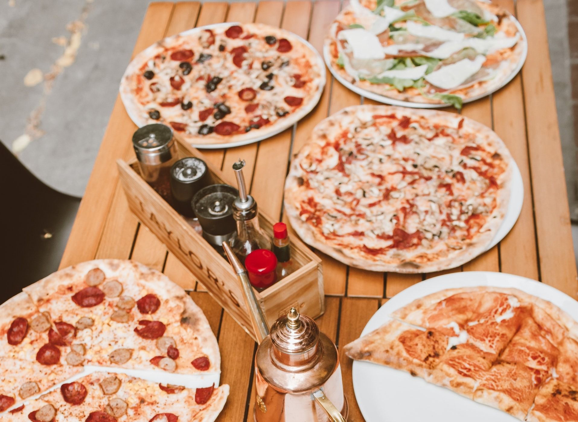 Tuna Mood Pizzas meny & priser Beställ online i Eskilstuna foodora