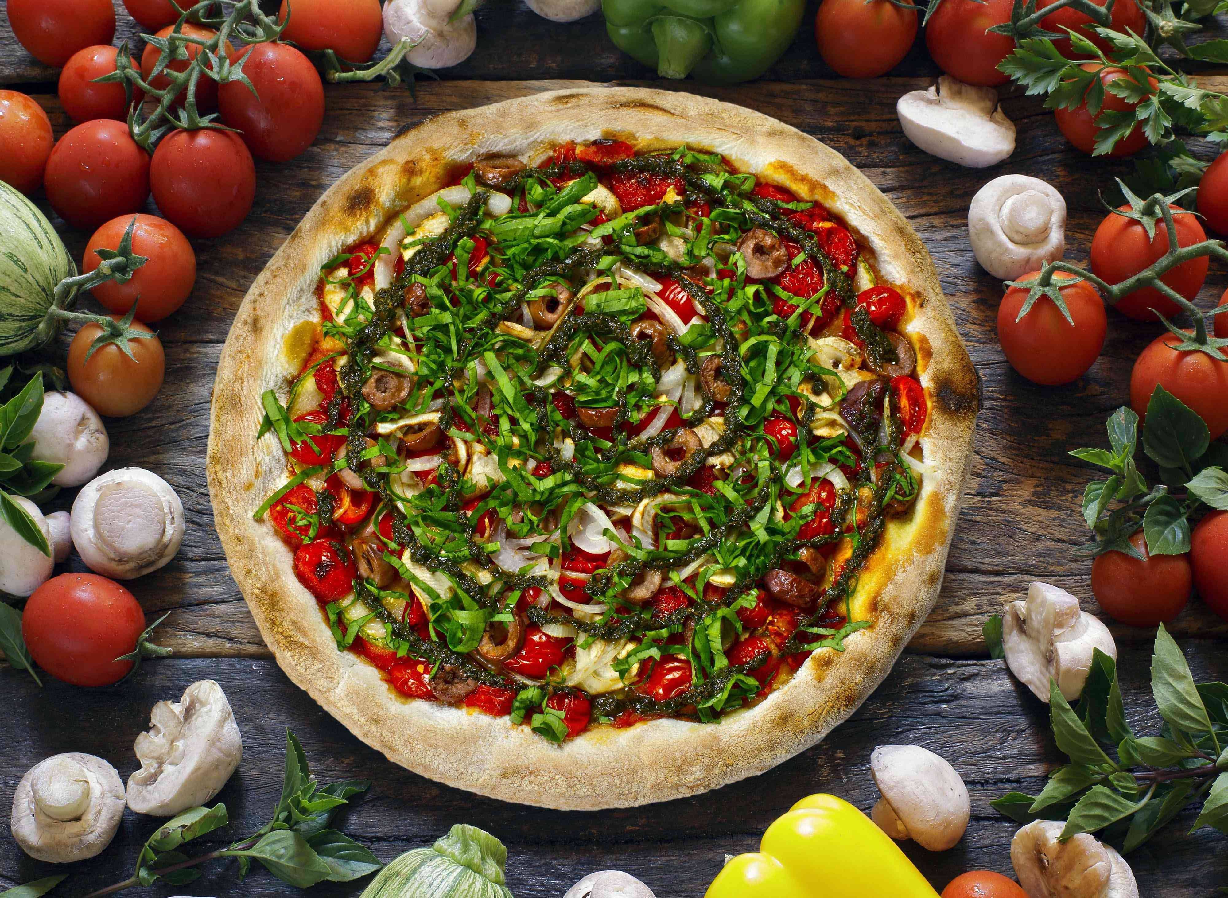 Pizzeria Palermos meny & priser Beställ online i Växjö foodora