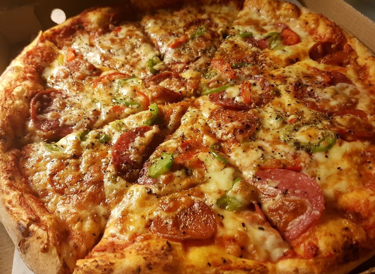 Tapco Pizzas meny Beställ online i Eskilstuna foodora