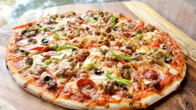 Julio’s Brick Oven Pizza - Binangonan