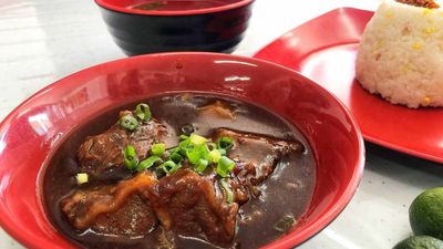 Bastie's Pares House - Montalban Street