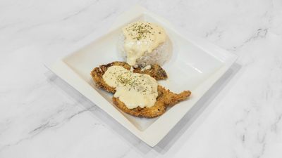 Zee's White Sauce Carmona - Estrellita Commercial Building