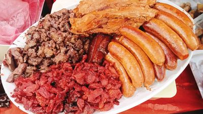 UH-LA-LAM Food House - San fernando