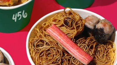 D Originals Hongkong Fried Noodles - Arsenio Herrera Street