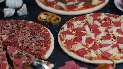 Raymund's Pizza House - Rizal Avenue