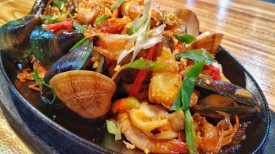 Edge Water Seafood Restaurant - Balaring