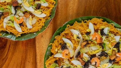 Marlon's Special Pancit Malabon - A and L Building