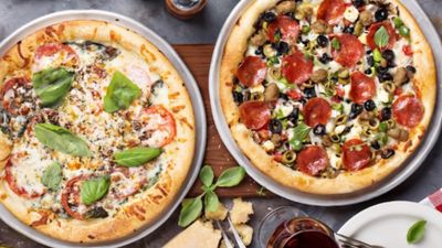 Czyrah's-Vill Pizza - Segundo Avenue