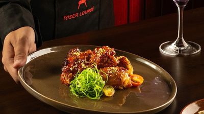 Riser Lounge - Marikina