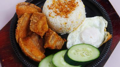 Bibsy Pig - Katipunan Extension