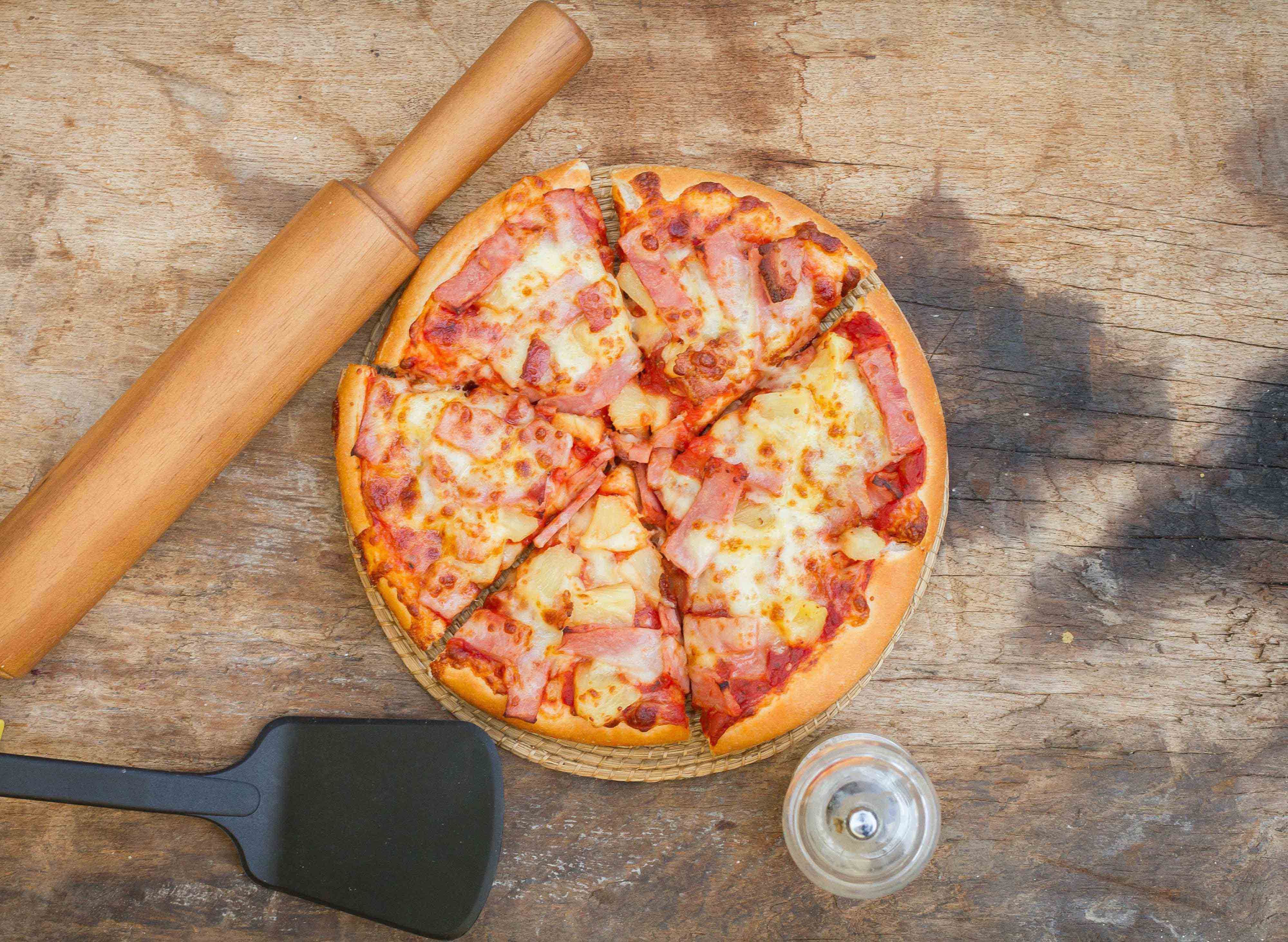 Pizzamore - Kaingin, Bacoor Cavite vendor logo