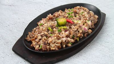 Eat's Sizzzling! - Bubukal Santa Cruz