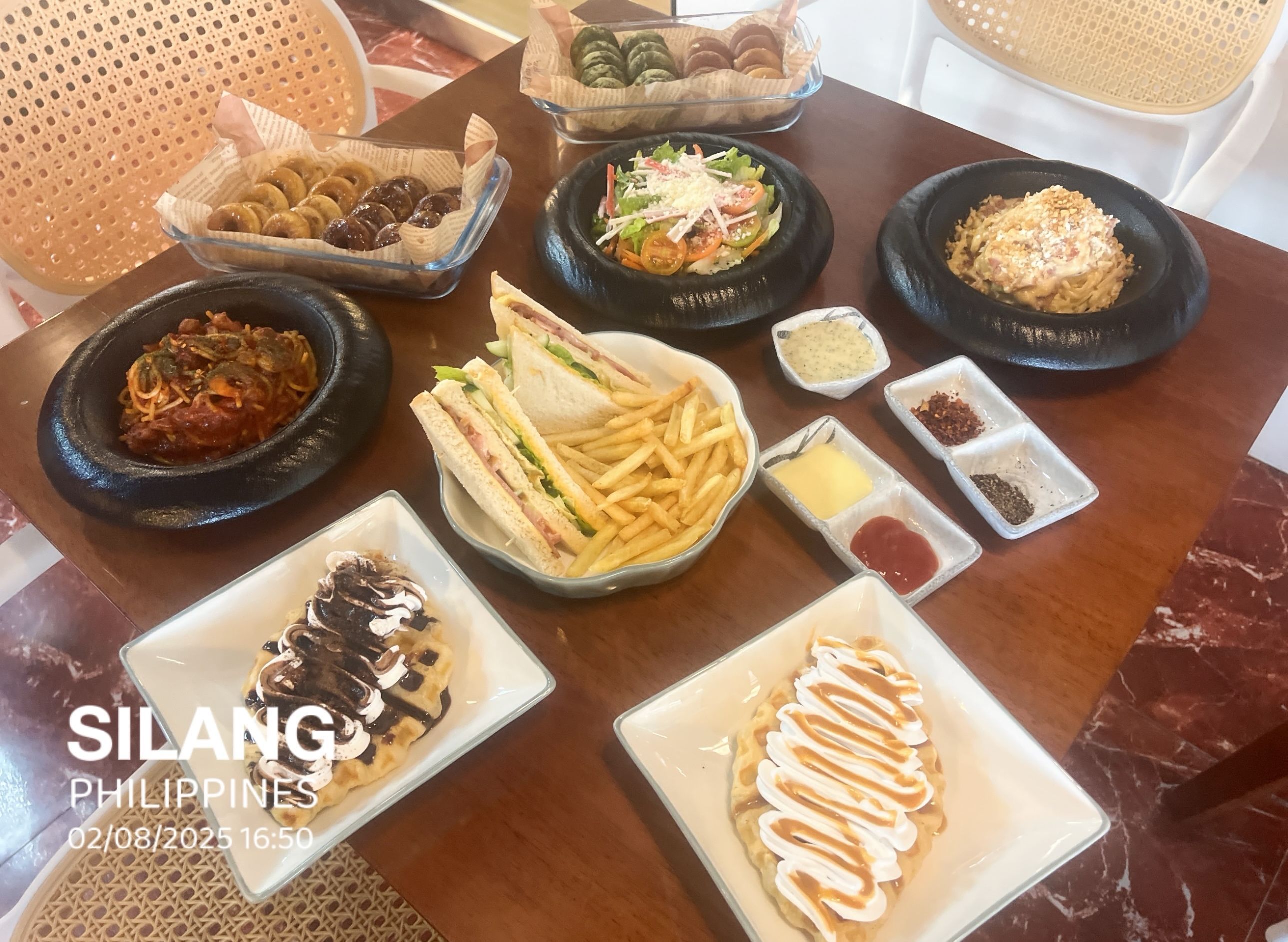 Love Coffee and Snacks - Silang vendor logo