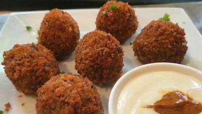 Corner Tree Cafe - Poblacion