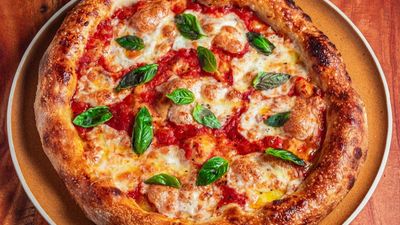 Pizza Sisters - Podium