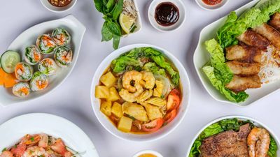 Pho Hoa - Paseo de Roxas