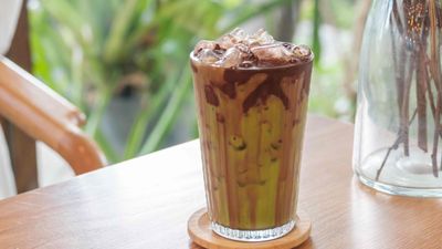 Cafe Calayan Tomas Morato, Diliman