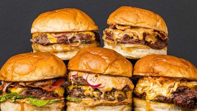 Love Burgers - Mola Street