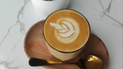 Craze Cafe - Alona Beach Road