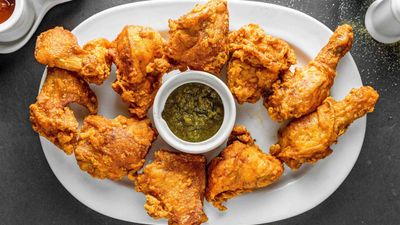 Clintoy Fried Chicken - Bago Gallera