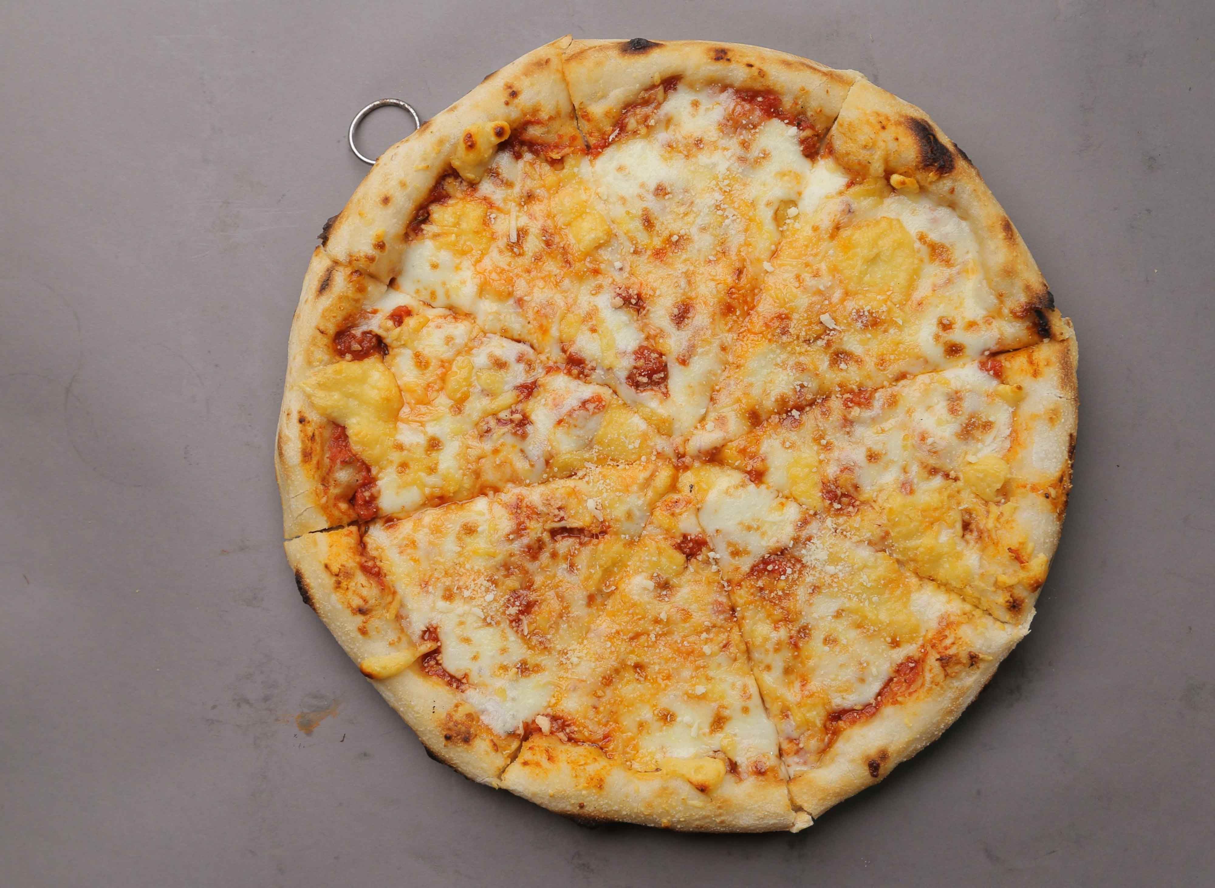 Pomodoro Pizza Pasta Kitchen Kapitolyo delivery in Pasig City Food Delivery Pasig City