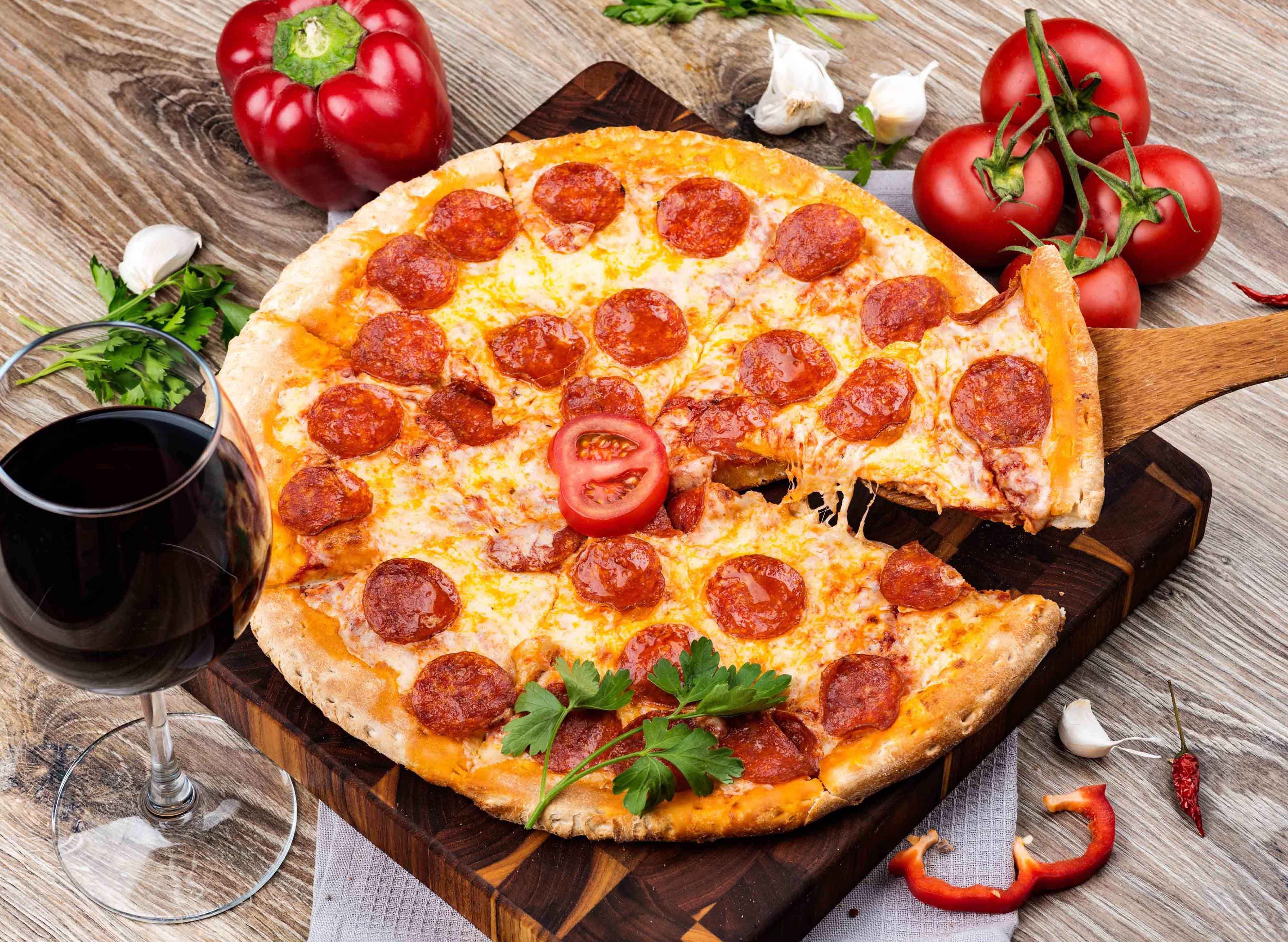 Redbox Pizza - Puregold Montalban vendor logo