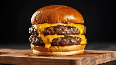 8090 Smash Burger - Jose Abad Santos