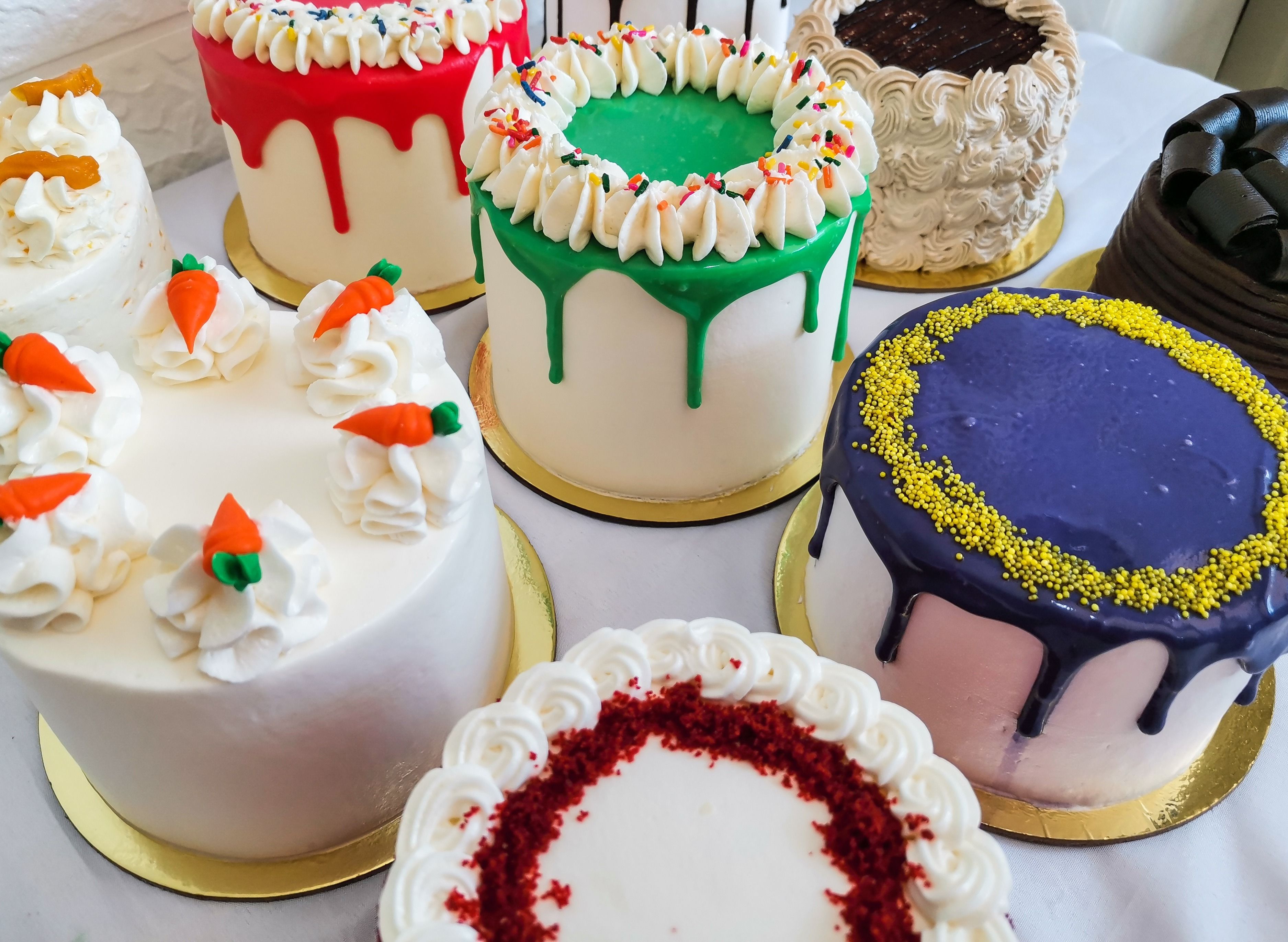 Little Cakes by Manna KCC de Zamboanga delivery in Zamboanga City