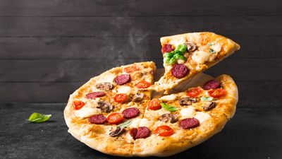 Dellas Pizzas & Rolls - Tagpuan Plaza