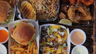 PACUNDO'S - Farm Plate