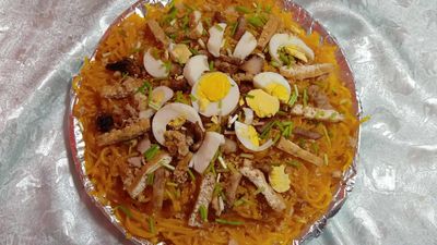 D Original Tatlong Butas - Carmel Mall