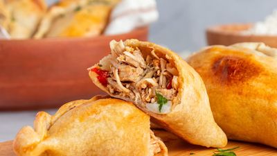 EMPANADA ESPECIALE - SM Apalit