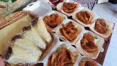 Lot's Foodhouse and Shawarma - Burgos Street