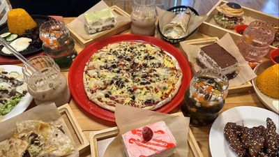Attack N’ Snack ft. Daily Therapy - Dau