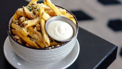 Fries b4 Guys - Buhangin