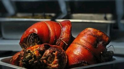 Vinz Boneless Lechon - Heritage Zone