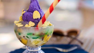 Mama Nang's Halo-Halo - Panganiban Drive
