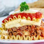 Meat Lasagna In Alfredo Sauce (Large)
