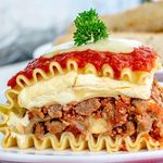 Meat Lasagna In Tomato Sauce (Large)
