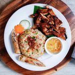 Grilled Chicken & Fried Rice Paper Rolls