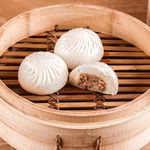 Pork and Roasted Garlic Bun