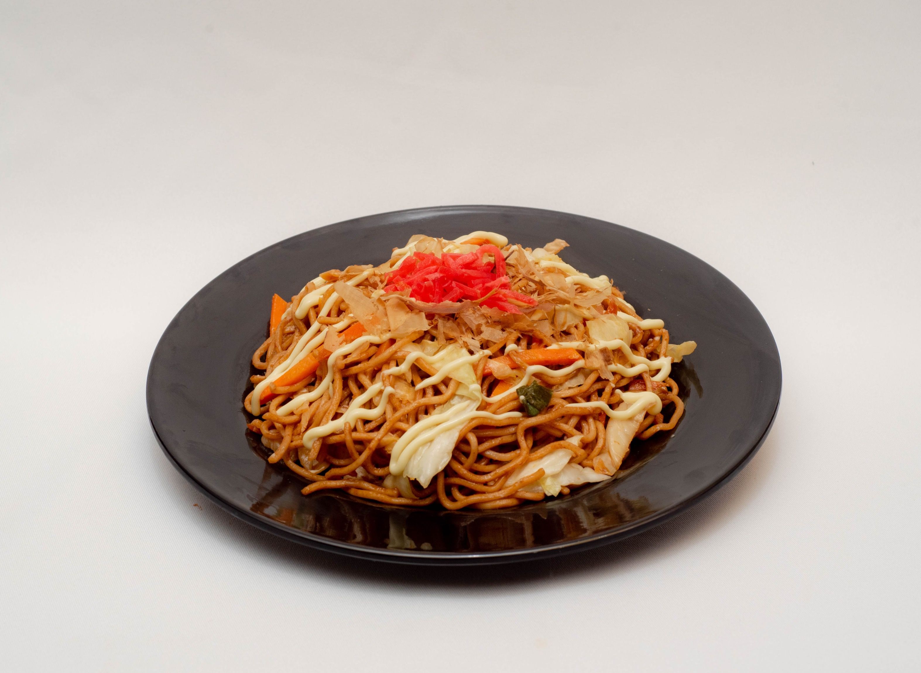 Olomon ichida etuk xonim