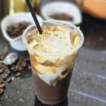 Iced Caramel Macchiato