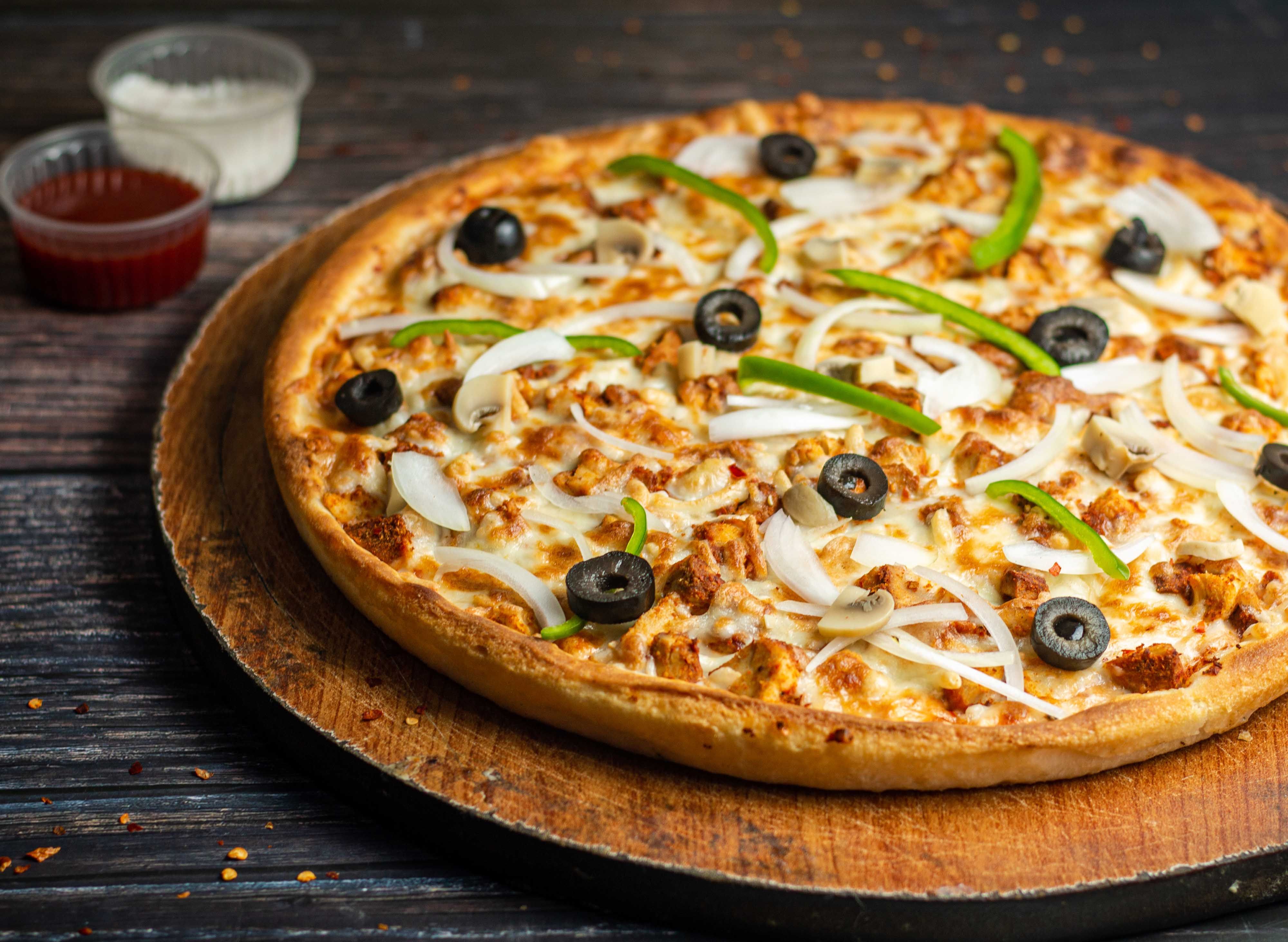 HFC pizza & fast food vendor logo